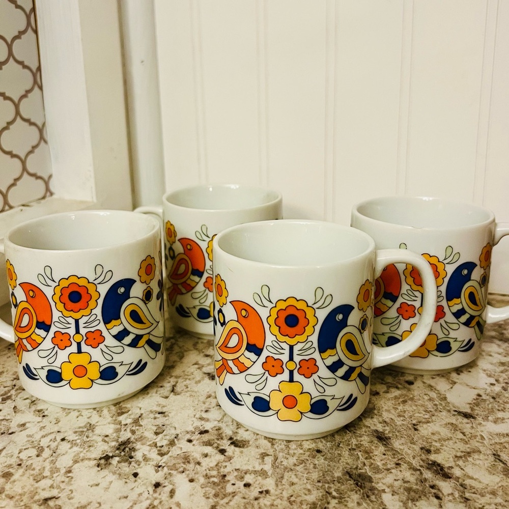 MCM Vintage Floral Bird Design Ceramic Mugs - Set of 4